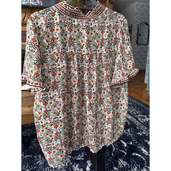 Max Studio High Collar Flower Button and Pleated Blouse - Picture 2 of 7